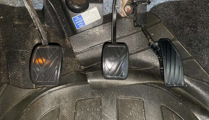 2020 Toyota Glanza G, Petrol, Manual, 54,743 km, Pedals