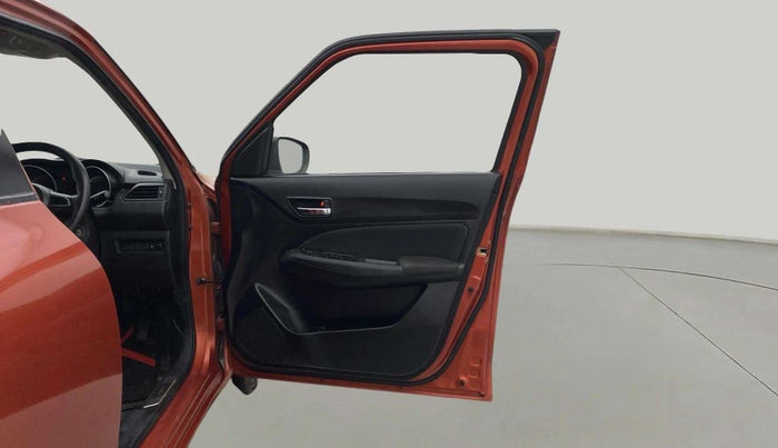 2018 Maruti Swift VXI, Petrol, Manual, 1,11,826 km, RHS Front Door