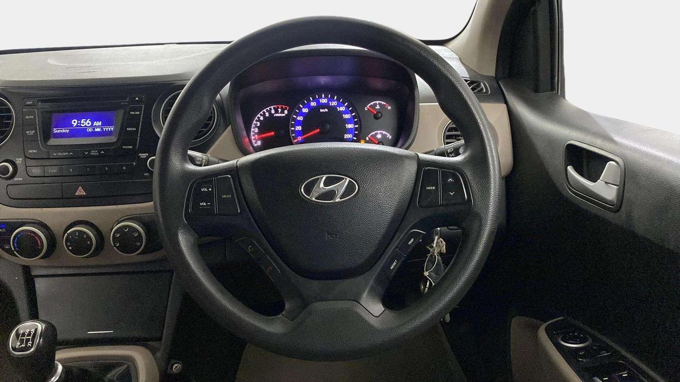2015 Hyundai Xcent S 1.2, Petrol, Manual, 32,765 km, Steering Wheel Close Up