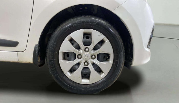 2015 Hyundai Xcent S 1.2, Petrol, Manual, 32,765 km, Right Front Wheel