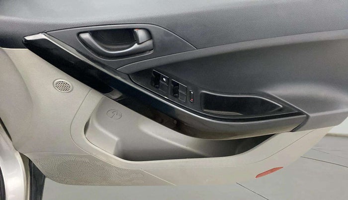 2019 Tata NEXON XM PETROL, Petrol, Manual, 17,376 km, Driver Side Door Panels Control