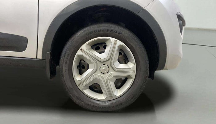 2019 Tata NEXON XM PETROL, Petrol, Manual, 17,376 km, Right Front Wheel