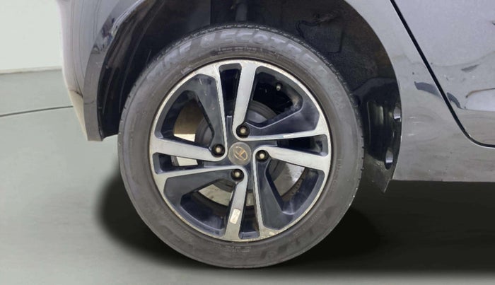 2023 Tata ALTROZ  XZA Plus Sunroof Dark Edition, Petrol, Automatic, 41,837 km, Right Rear Wheel