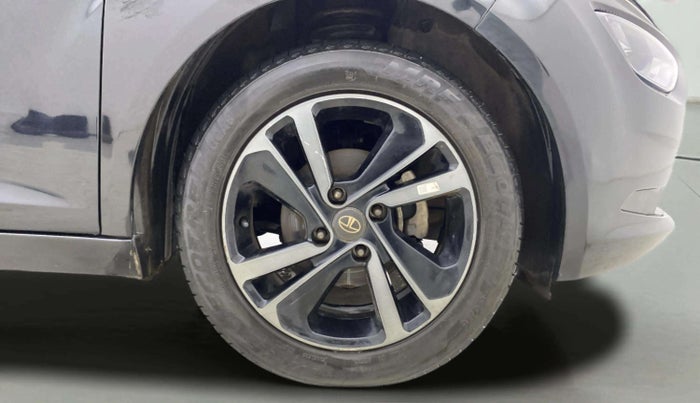 2023 Tata ALTROZ  XZA Plus Sunroof Dark Edition, Petrol, Automatic, 41,837 km, Right Front Wheel
