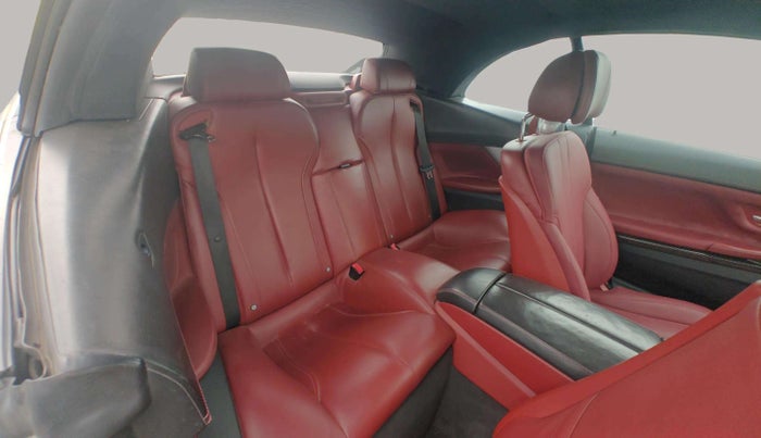 2011 BMW 6 Series 650 I CONVERTIBLE, Petrol, Automatic, 25,688 km, Right Side Rear Door Cabin