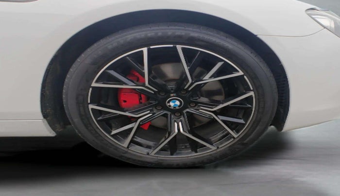 2011 BMW 6 Series 650 I CONVERTIBLE, Petrol, Automatic, 25,688 km, Right Front Wheel