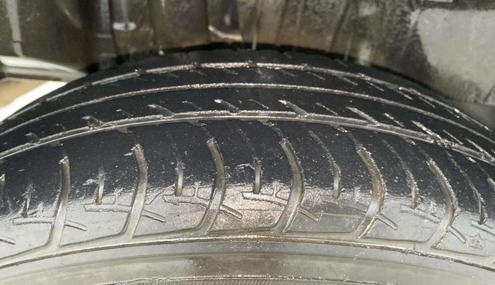 2019 Maruti Swift VXI, Petrol, Manual, 71,634 km, Left Rear Tyre Tread