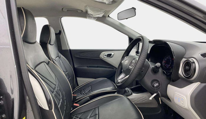 2024 Hyundai GRAND I10 NIOS Sportz 1.2 HY-CNG Duo, CNG, Manual, 11,411 km, Right Side Front Door Cabin