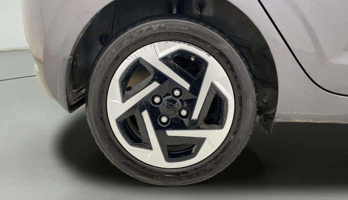 2024 Hyundai GRAND I10 NIOS Sportz 1.2 HY-CNG Duo, CNG, Manual, 11,411 km, Right Rear Wheel