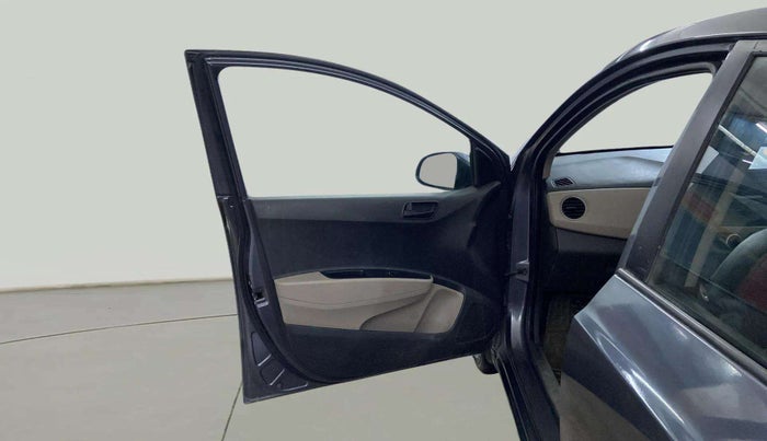 2017 Hyundai Xcent E+, Petrol, Manual, 47,493 km, LHS Front Door
