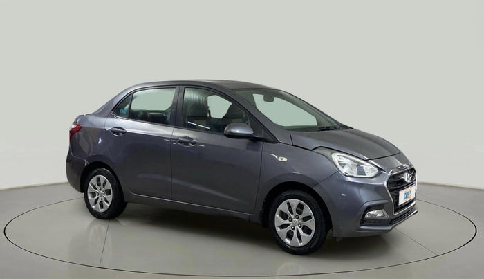 2017 Hyundai Xcent E+, Petrol, Manual, 47,493 km, Right Front Diagonal