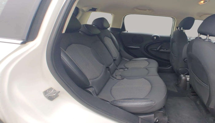 2013 Mini Cooper Countryman 1.6 one 5 Door, Petrol, Automatic, 39,126 km, Right Side Rear Door Cabin