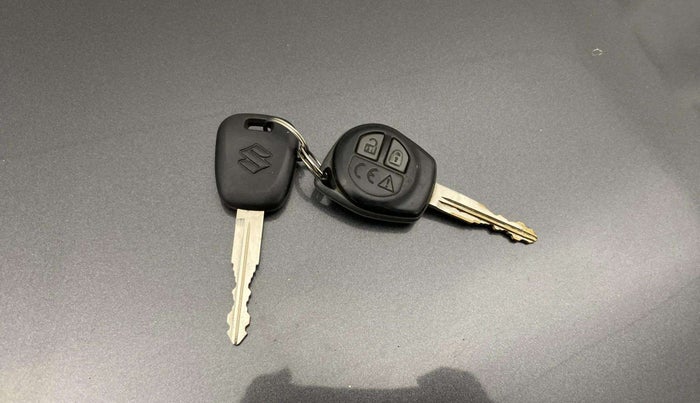 2022 Maruti S PRESSO VXI (O) CNG, CNG, Manual, 28,205 km, Key Close Up