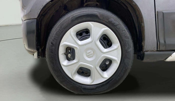 2022 Maruti S PRESSO VXI (O) CNG, CNG, Manual, 28,205 km, Left Front Wheel