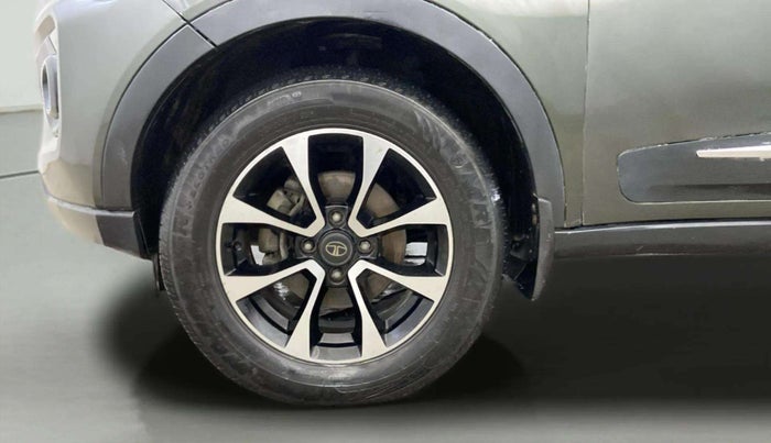2020 Tata NEXON XZ PLUS (O) DIESEL, Diesel, Manual, 1,00,082 km, Left Front Wheel