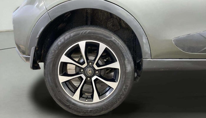 2020 Tata NEXON XZ PLUS (O) DIESEL, Diesel, Manual, 1,00,082 km, Right Rear Wheel