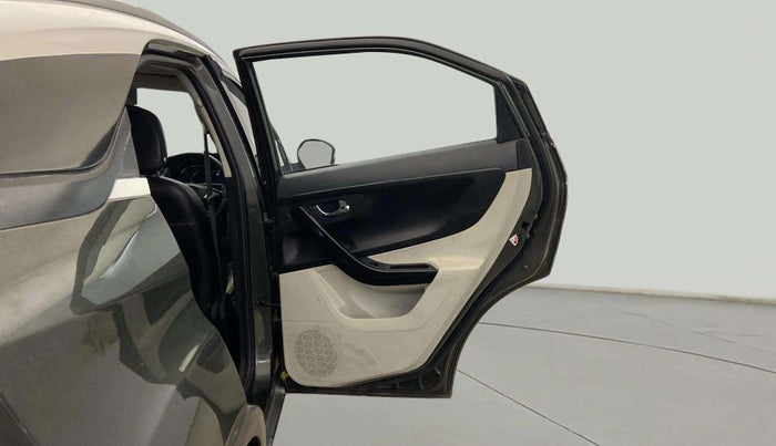 2020 Tata NEXON XZ PLUS (O) DIESEL, Diesel, Manual, 1,00,082 km, RHS Rear Door
