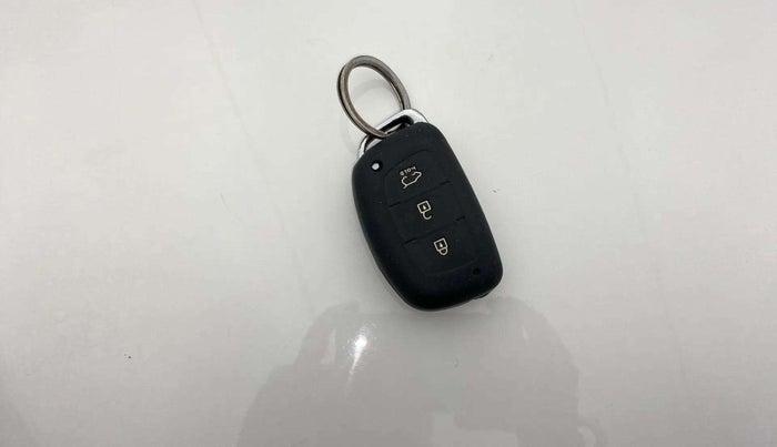 2017 Hyundai i20 Active 1.2 SX, Petrol, Manual, 82,856 km, Key Close Up