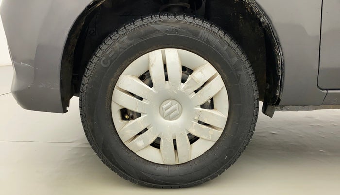 2016 Maruti Alto 800 VXI, Petrol, Manual, 27,867 km, Left Front Wheel