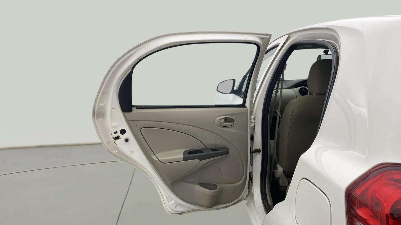 2015 Toyota Etios Liva G, Petrol, Manual, 50,085 km, LHS Rear Door
