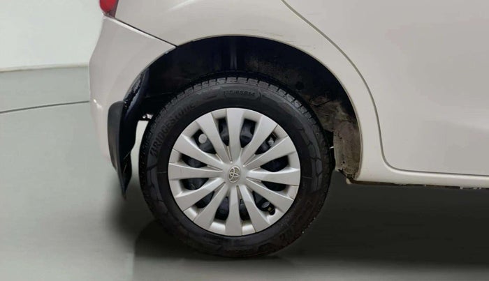 2015 Toyota Etios Liva G, Petrol, Manual, 50,085 km, Right Rear Wheel