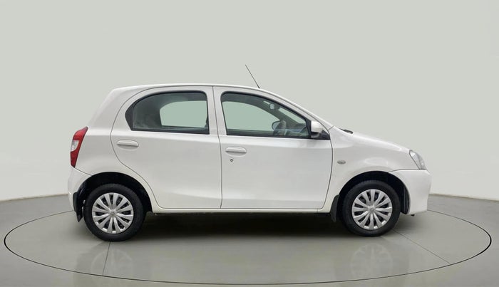 2015 Toyota Etios Liva G, Petrol, Manual, 50,085 km, Right Side View