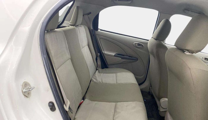 2015 Toyota Etios Liva G, Petrol, Manual, 50,085 km, Right Side Rear Door Cabin