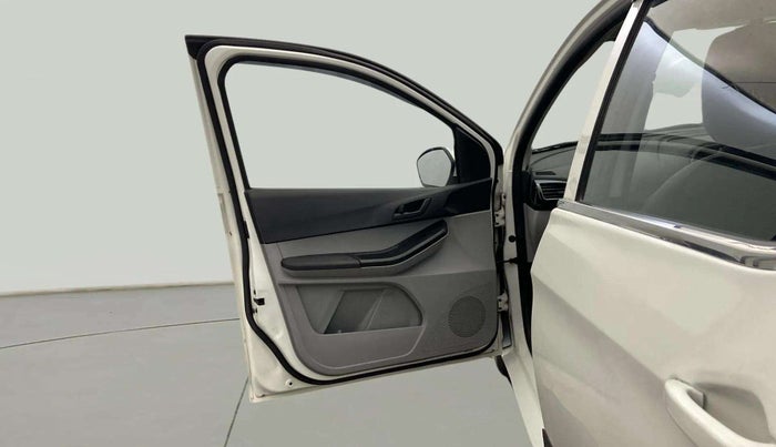 2021 Tata Tiago XT PETROL, Petrol, Manual, 30,156 km, LHS Front Door