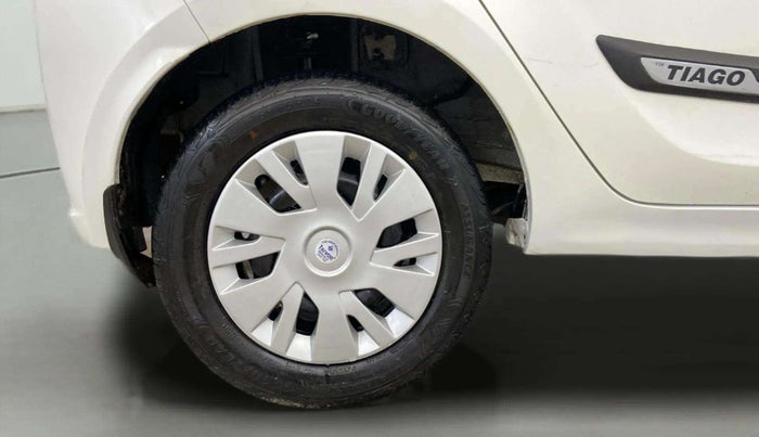 2021 Tata Tiago XT PETROL, Petrol, Manual, 30,156 km, Right Rear Wheel