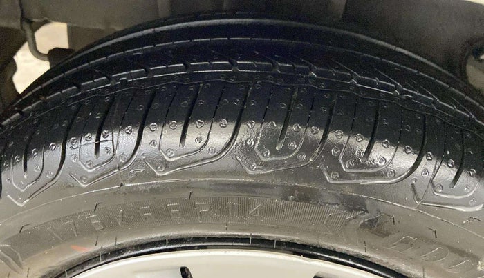 2021 Tata Tiago XT PETROL, Petrol, Manual, 30,156 km, Left Front Tyre Tread