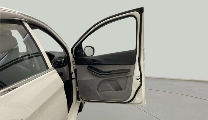 2021 Tata Tiago XT PETROL, Petrol, Manual, 30,156 km, RHS Front Door