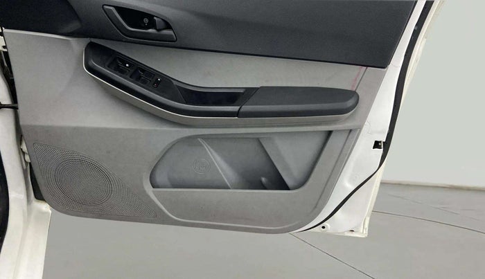 2021 Tata Tiago XT PETROL, Petrol, Manual, 30,156 km, Driver Side Door Panels Control