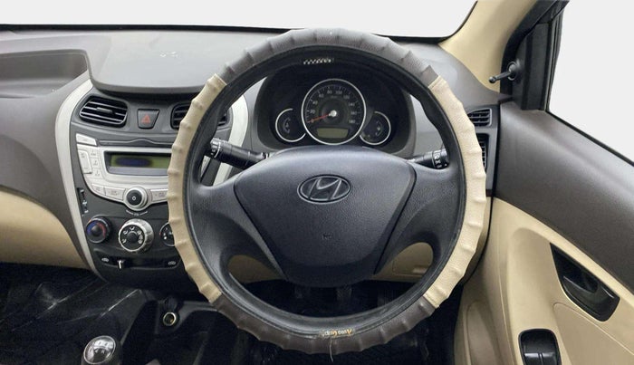 2018 Hyundai Eon MAGNA +, Petrol, Manual, 3,599 km, Steering Wheel Close Up
