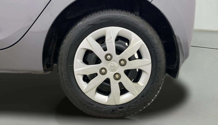 2018 Hyundai Eon MAGNA +, Petrol, Manual, 3,599 km, Left Rear Wheel