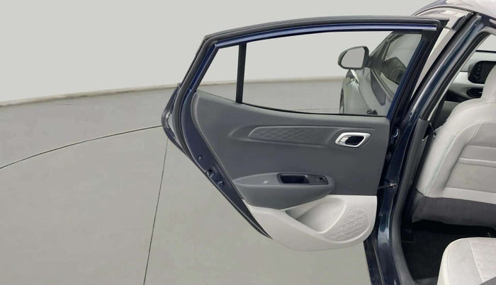 2024 Hyundai GRAND I10 NIOS SPORTZ AMT 1.2 KAPPA VTVT, Petrol, Automatic, 7,894 km, LHS Rear Door