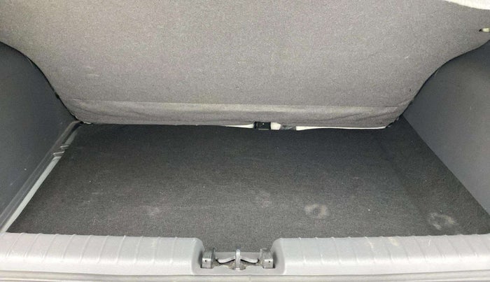 2024 Hyundai GRAND I10 NIOS SPORTZ AMT 1.2 KAPPA VTVT, Petrol, Automatic, 7,894 km, Boot Inside