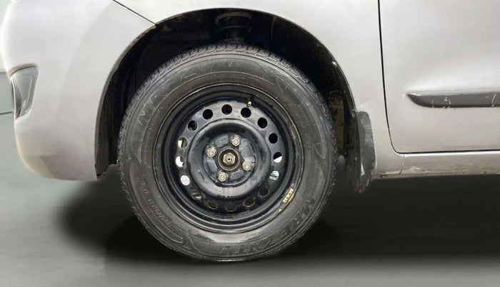 2015 Maruti Wagon R 1.0 VXI, Petrol, Manual, 55,402 km, Left Front Wheel