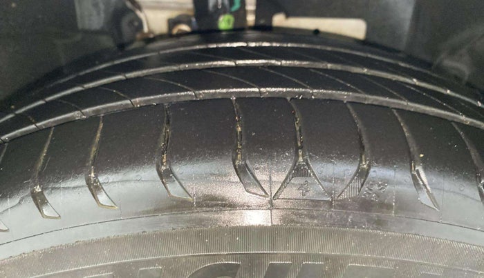 2020 Ford Ecosport TITANIUM + 1.5L PETROL AT, Petrol, Automatic, 34,079 km, Right Front Tyre Tread