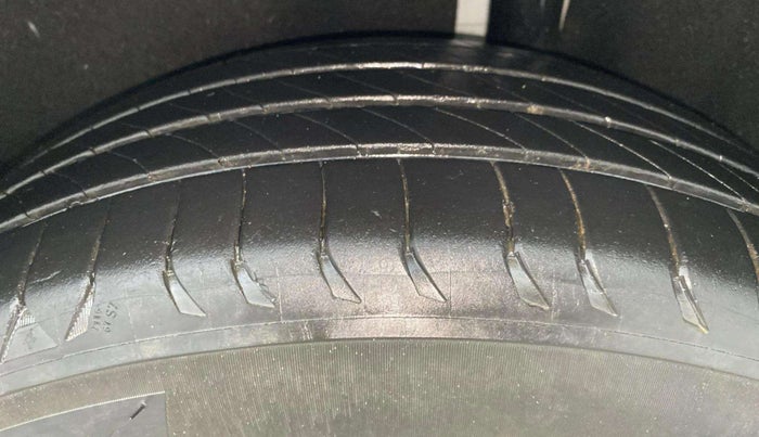 2020 Ford Ecosport TITANIUM + 1.5L PETROL AT, Petrol, Automatic, 34,079 km, Left Rear Tyre Tread