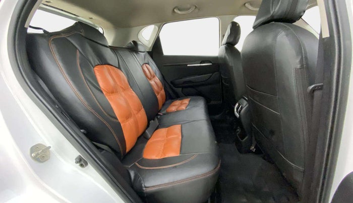 2022 KIA SONET HTK 1.2, Petrol, Manual, 50,544 km, Right Side Rear Door Cabin