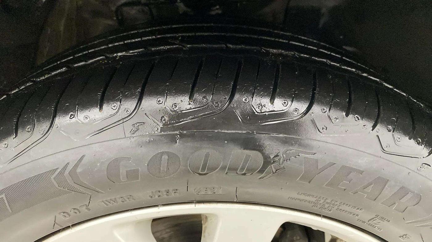 2021 MG ASTOR SMART 1.5 CVT, Petrol, Automatic, 20,946 km, Right Front Tyre Tread