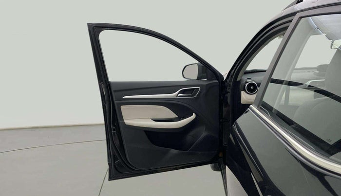2021 MG ASTOR SMART 1.5 CVT, Petrol, Automatic, 20,946 km, LHS Front Door