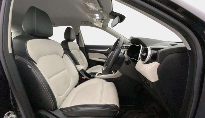 2021 MG ASTOR SMART 1.5 CVT, Petrol, Automatic, 20,946 km, Right Side Front Door Cabin