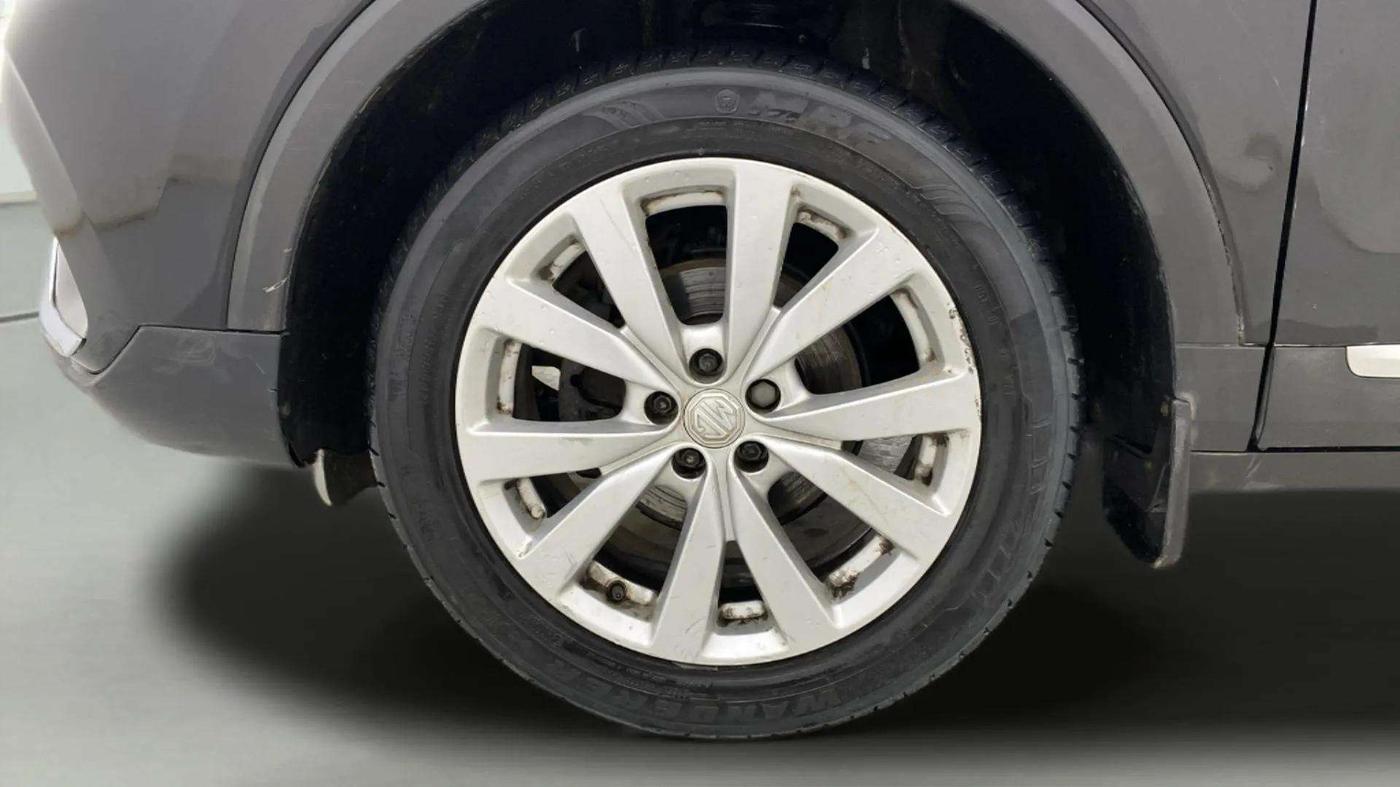 2021 MG ASTOR SMART 1.5 CVT, Petrol, Automatic, 20,946 km, Left Front Wheel