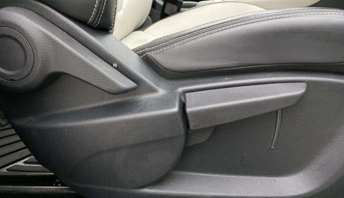 2021 MG ASTOR SMART 1.5 CVT, Petrol, Automatic, 20,946 km, Driver Side Adjustment Panel