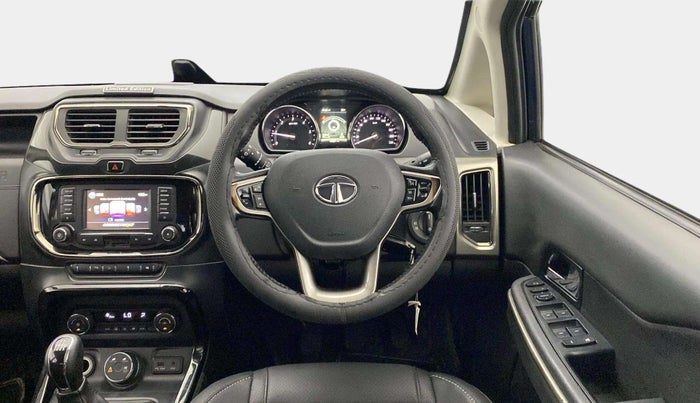 2018 Tata Hexa XT 4X2 7 STR, Diesel, Manual, 94,872 km, Steering Wheel Close Up