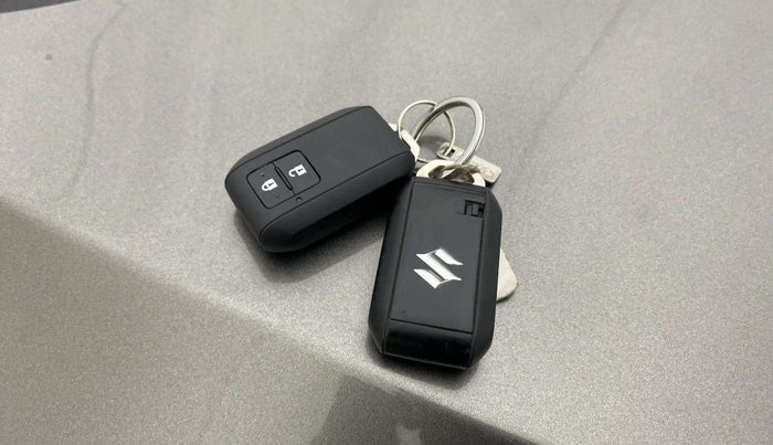 2021 Maruti Baleno ZETA PETROL 1.2, Petrol, Manual, 1,15,235 km, Key Close Up