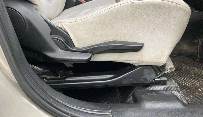 2021 Maruti Baleno ZETA PETROL 1.2, Petrol, Manual, 1,15,235 km, Driver Side Adjustment Panel