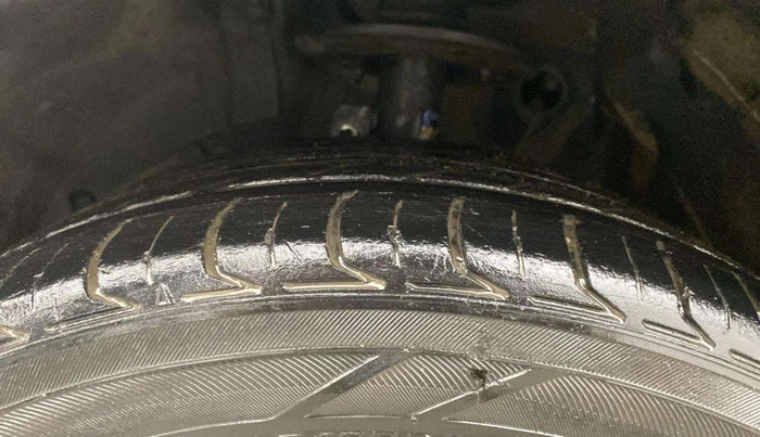 2021 Maruti Baleno ZETA PETROL 1.2, Petrol, Manual, 1,15,235 km, Left Front Tyre Tread