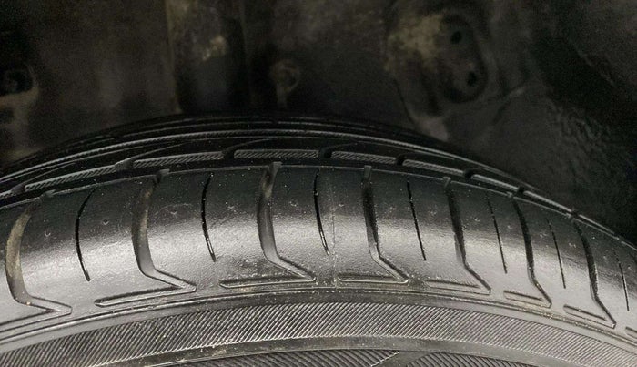 2021 Tata NEXON XM SUNROOF PETROL, Petrol, Manual, 88,511 km, Right Rear Tyre Tread